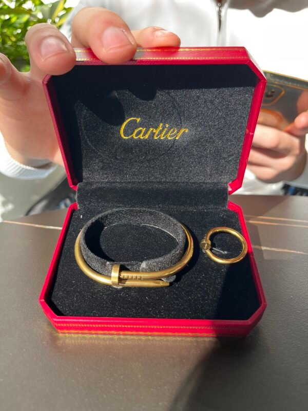 Cartier Clou