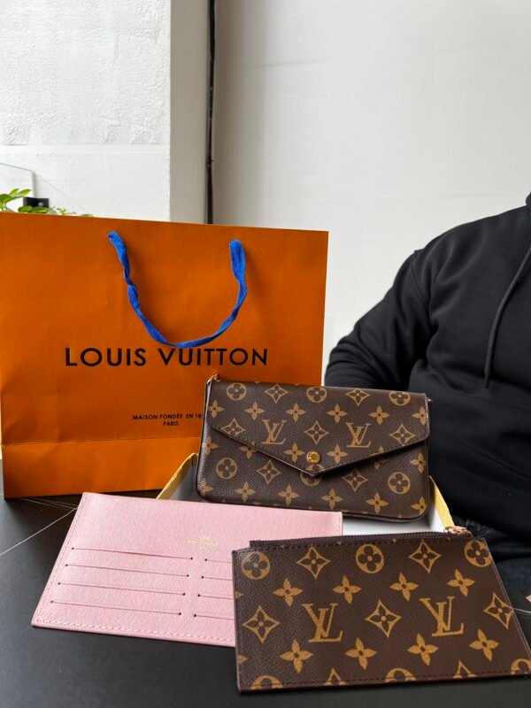 Sac LV Intérieur Rose Bébé