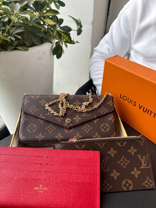 IMG_5991 Sac LV 3 Pieces Intérieur Rouge