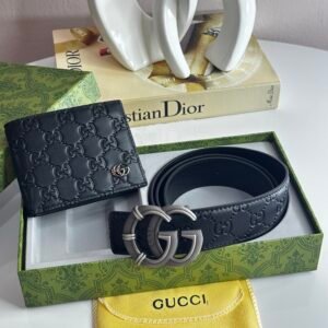 IMG_7581 Pack Ceinture Portefeuille Gucci Détail Silver