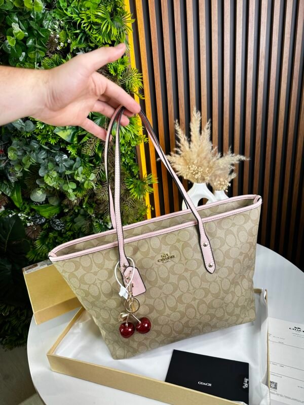 IMG_8664 Sac Coach Beige Finition Pink